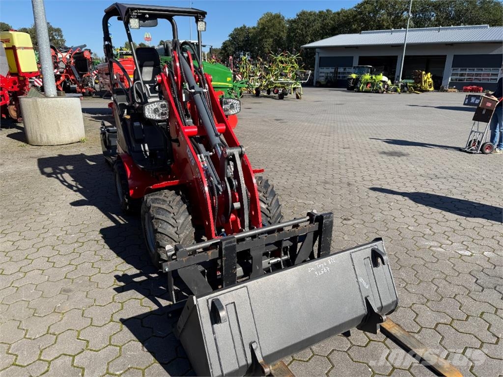 Toyo KU 826 Bügel rot Sonstige Landmaschinen