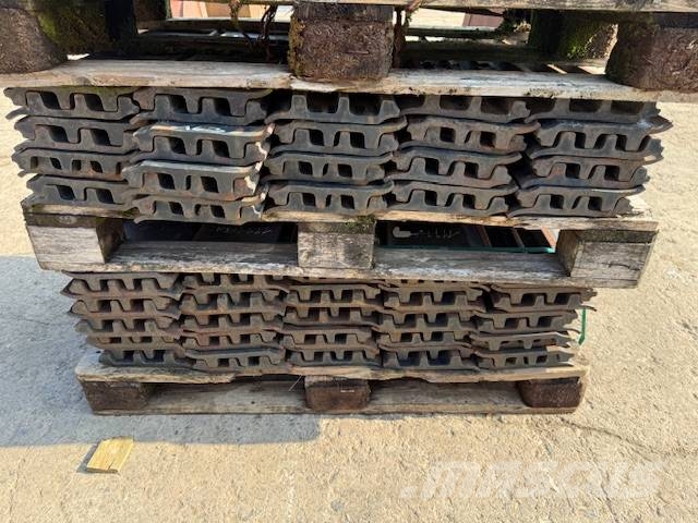 CAT 320-323-324-326 - 800 mm Orugas