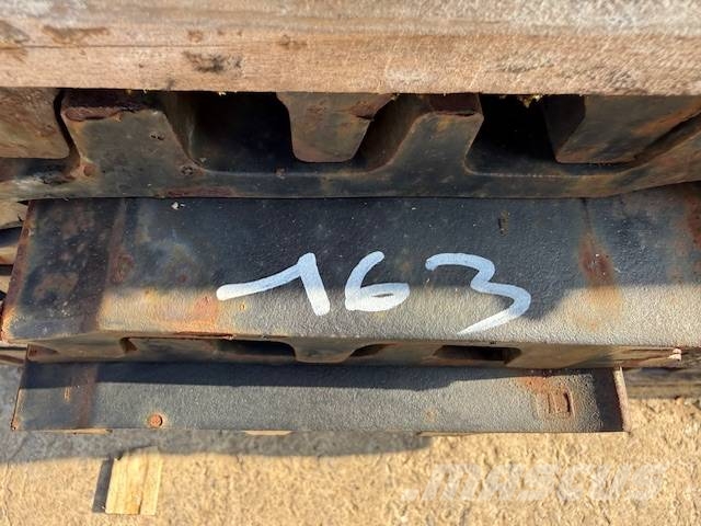 CAT 320-323-324-326 - 800 mm Orugas
