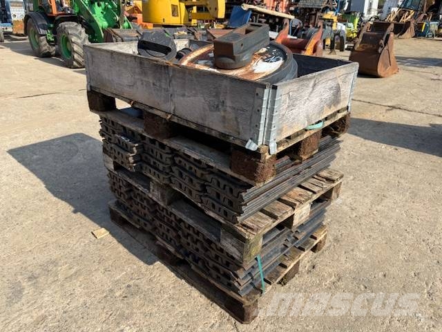 CAT 320-323-324-326 - 800 mm Orugas