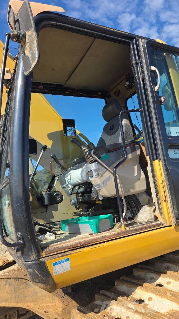 CAT 330 CL Gravemaskiner på larvebånd