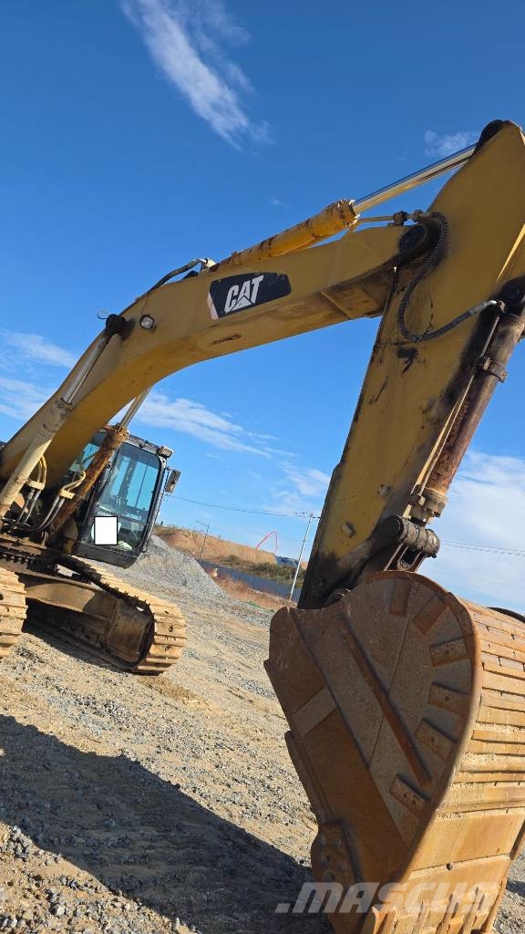 CAT 330 CL Gravemaskiner på larvebånd