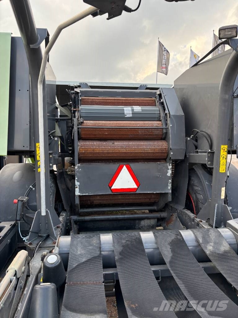 CLAAS Rollant 455 Uniwrap محزمات مستديرة