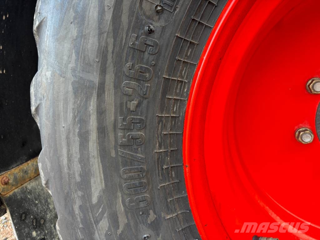 CLAAS Rollant 455 Uniwrap محزمات مستديرة