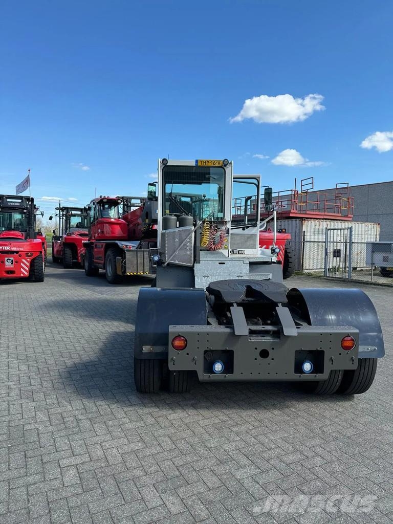 Terberg YT 222 4x2 aangedreven terminal trekker Terminaltrekkers