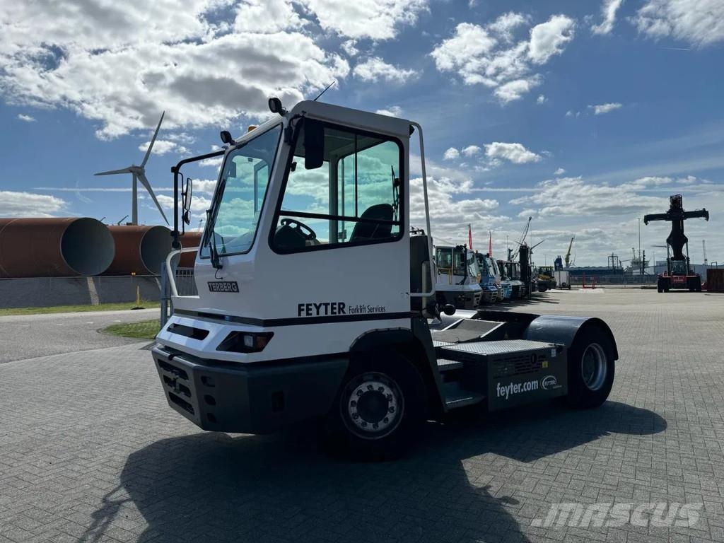 Terberg YT 222 4x2 aangedreven terminal trekker Terminaltrekkers
