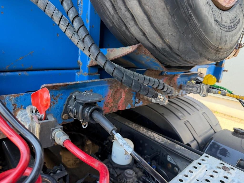 Faymonville STZ-4U - 81T - 3 HYDR STEERING AXLES - 11m LOWDBED Tieflader-Auflieger
