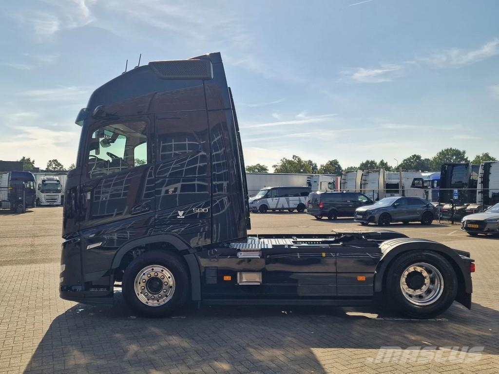 Volvo FH 13.500 Globetrotter XL 4x2 Aero - New - Full sp Naudoti vilkikai