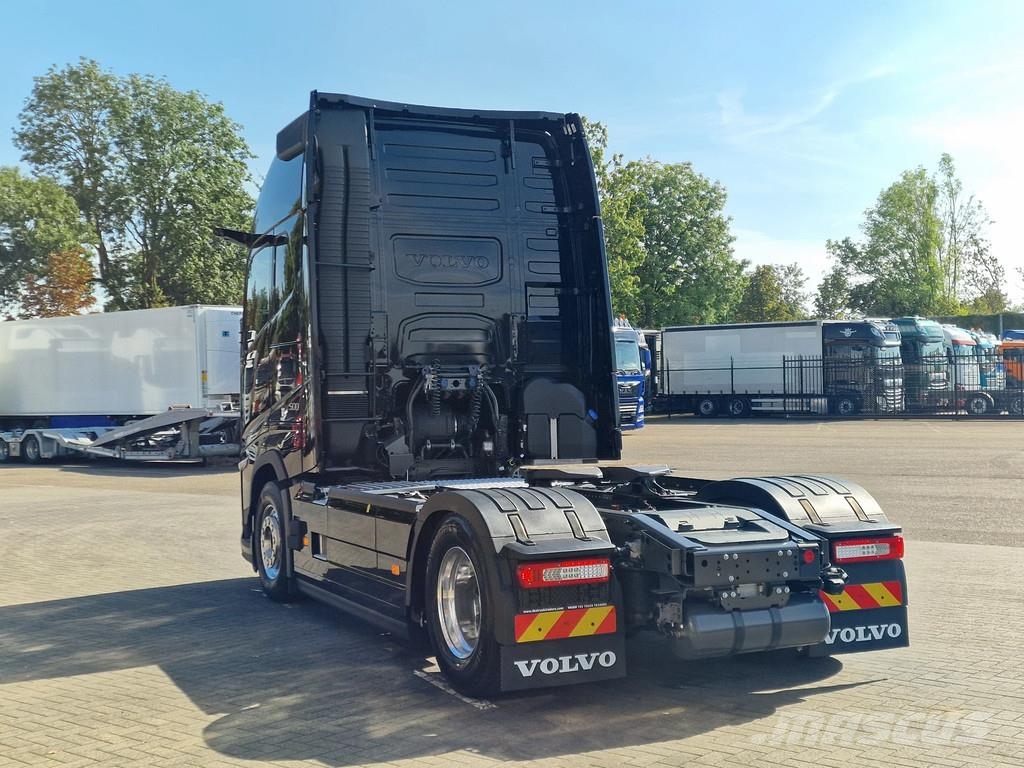 Volvo FH 13.500 Globetrotter XL 4x2 Aero - New - Full sp Naudoti vilkikai