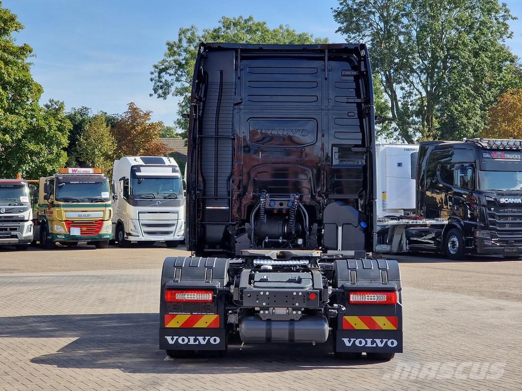Volvo FH 13.500 Globetrotter XL 4x2 Aero - New - Full sp Naudoti vilkikai