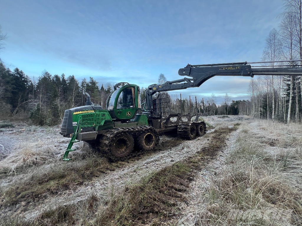 John Deere 1110 G Forwardery