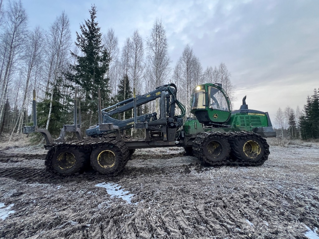 John Deere 1110 G Forwardery