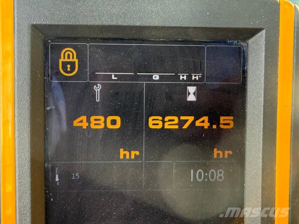 JCB JS 220 LC Rupsgraafmachines
