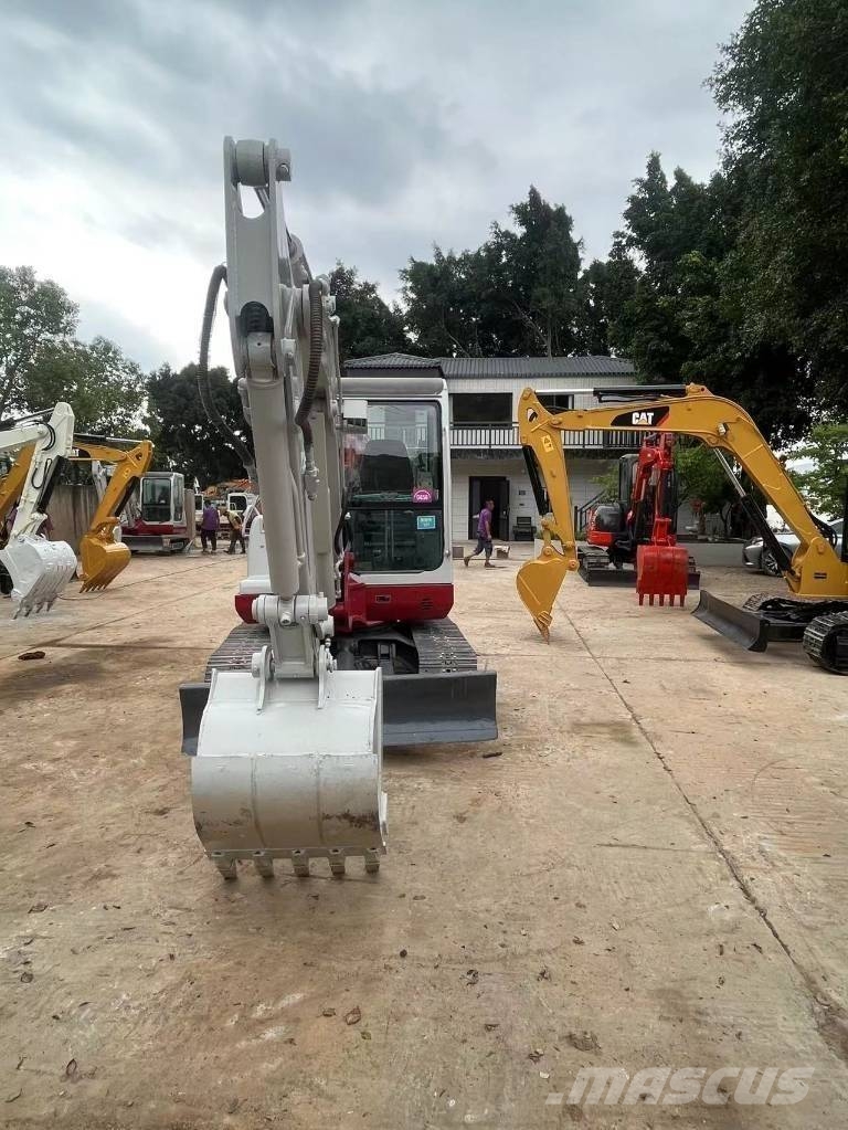 Takeuchi TB 160C Bageri guseničari