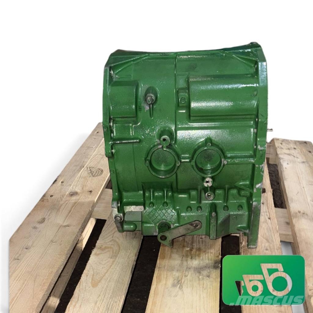 John Deere 7810 PowerQuad R116768 R128679 Case الشاسيه والتعليق