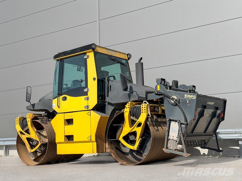 Bomag BW 174 AP-4V مداحل ثنائية الاسطوانة