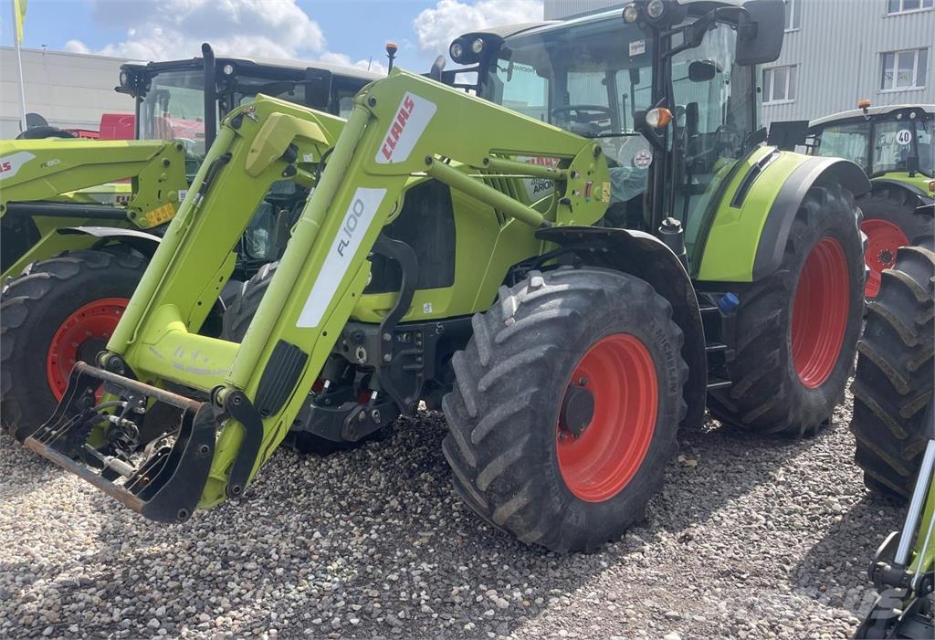 CLAAS ARION 460 Traktory
