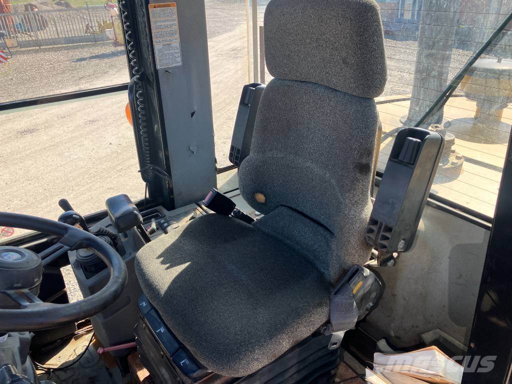 CAT 924G Rataslaadurid