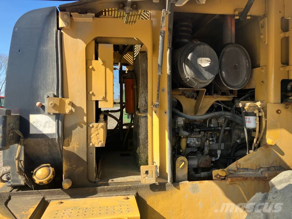 CAT 924G Rataslaadurid