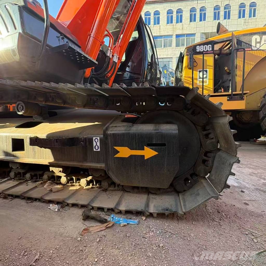 Hitachi ZX200 Raupenbagger