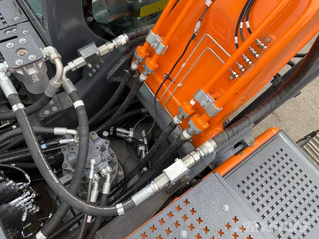 Develon DX360LCA-7M . Rupsgraafmachines