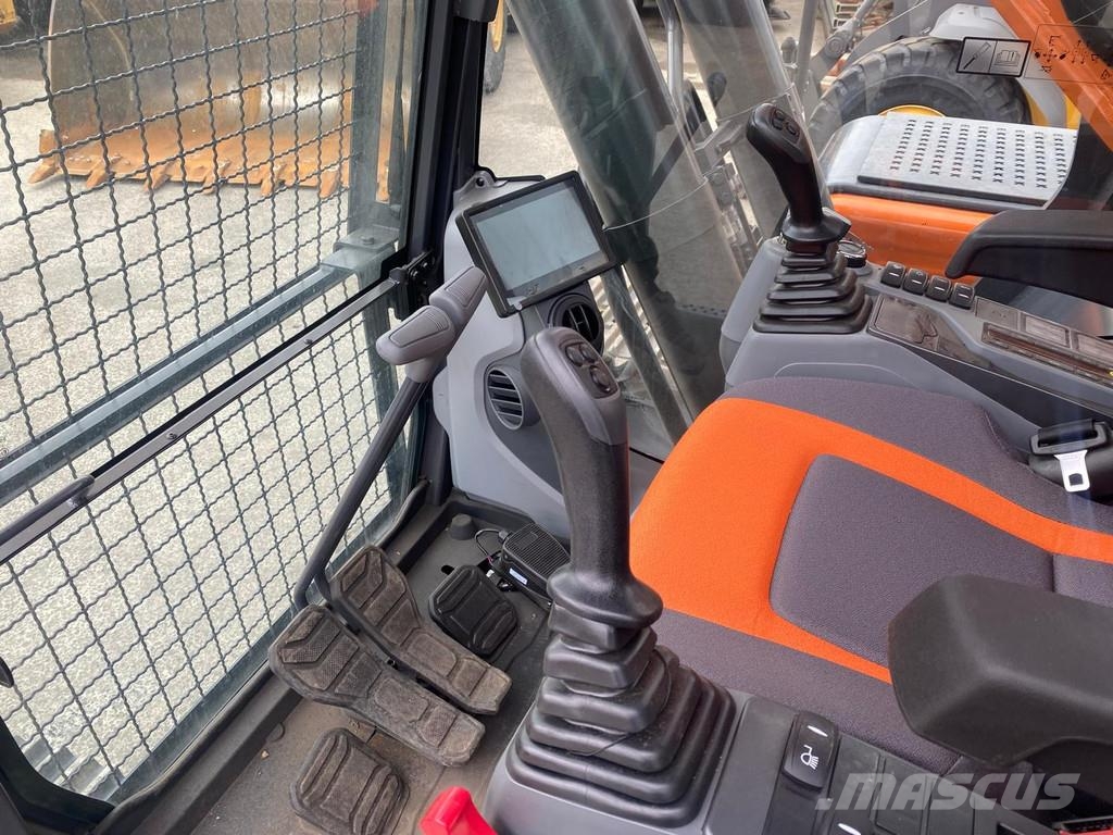 Develon DX360LCA-7M . Rupsgraafmachines