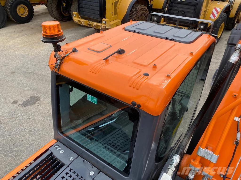 Develon DX360LCA-7M . Rupsgraafmachines