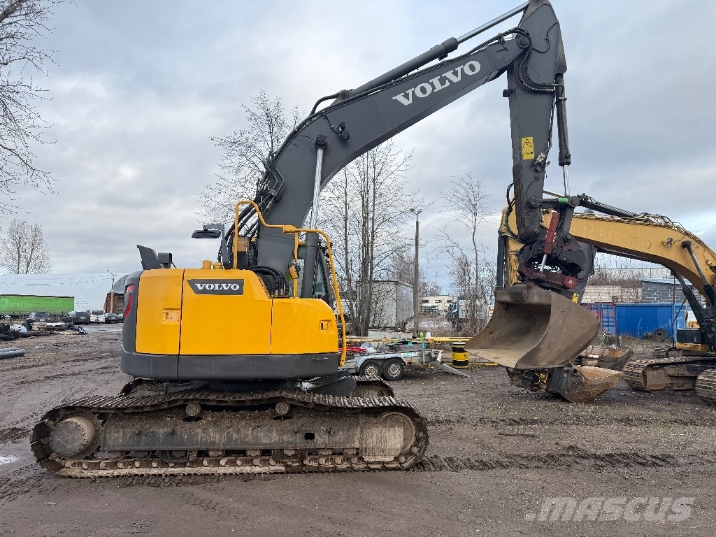 Volvo ECR 235 Pelle sur chenilles