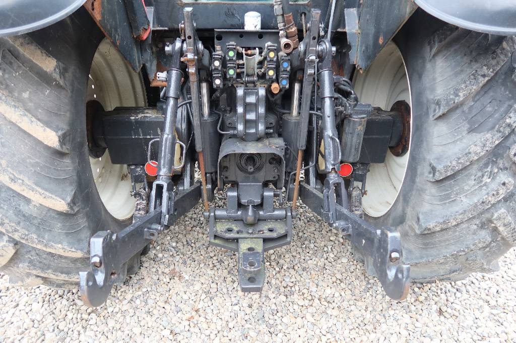 Valtra T130 Traktorer