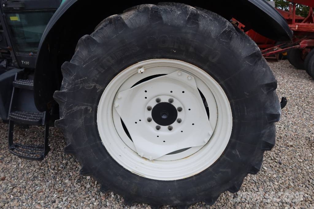 Valtra T130 Traktorer
