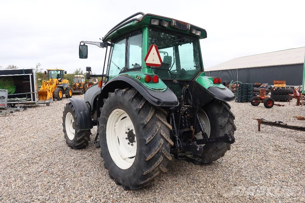 Valtra T130 Traktorer