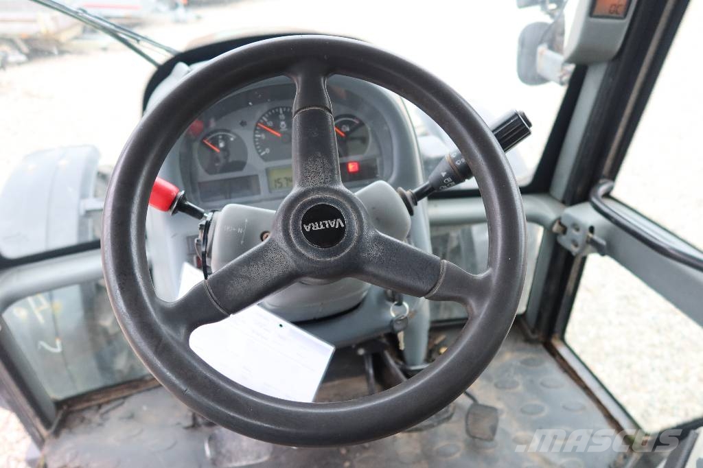 Valtra T130 Traktorer
