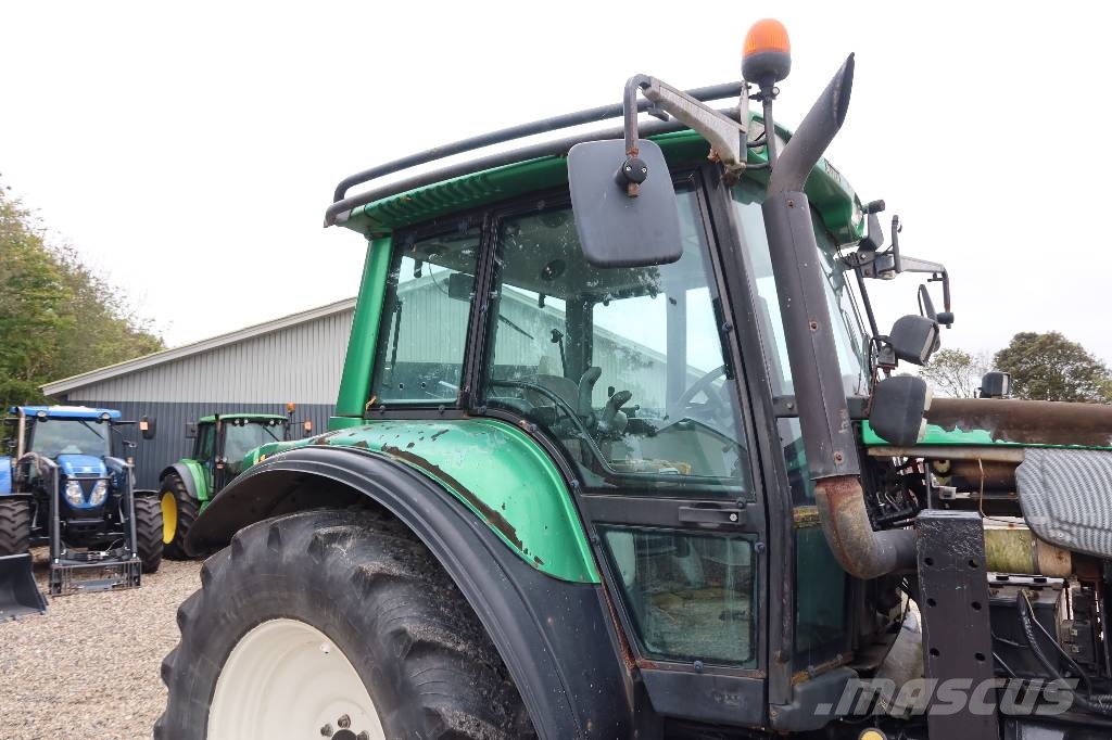 Valtra T130 Traktorer