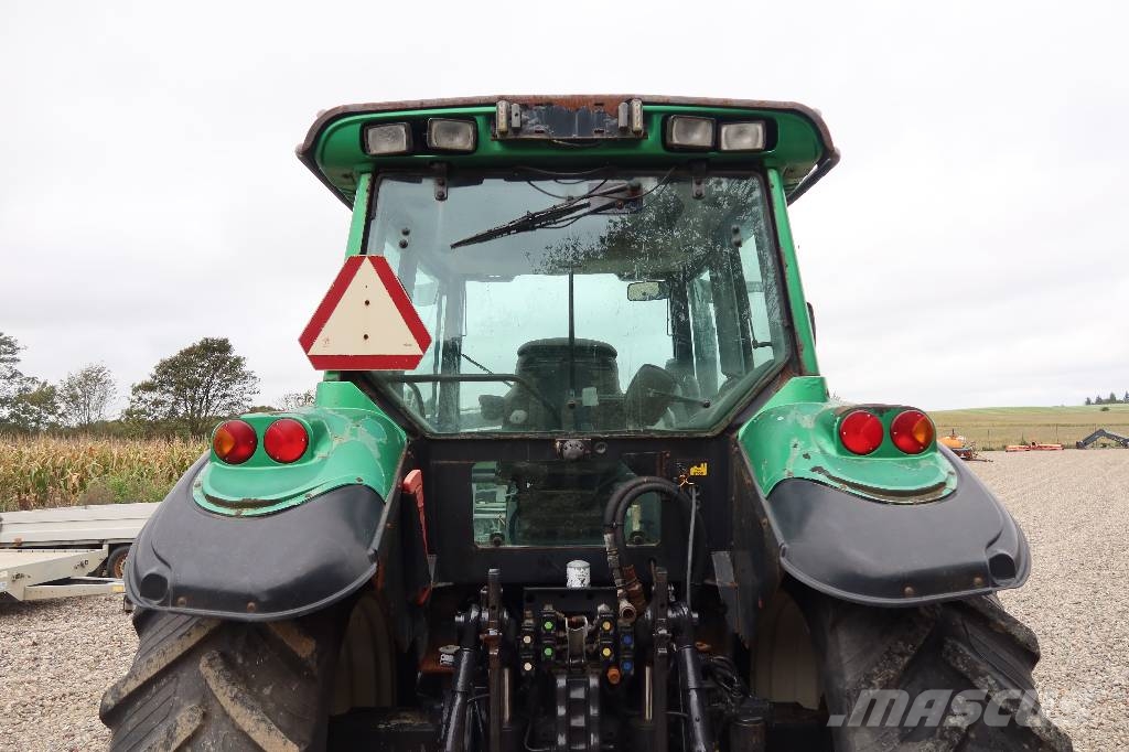 Valtra T130 Traktorer
