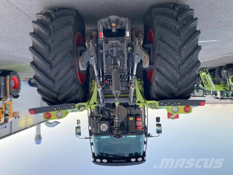 CLAAS XERION 5000 TRAC VC 트랙터