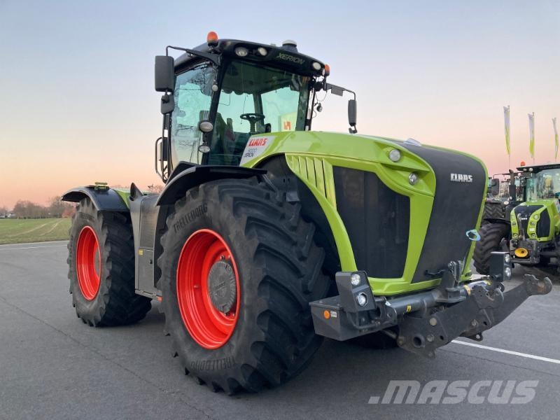 CLAAS XERION 5000 TRAC VC 트랙터