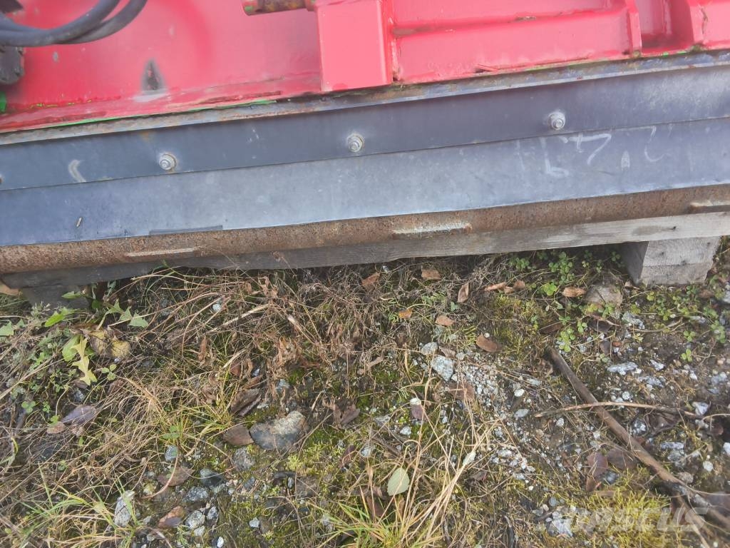 Sami SL 2000 Hiekan- ja suolanlevittimet