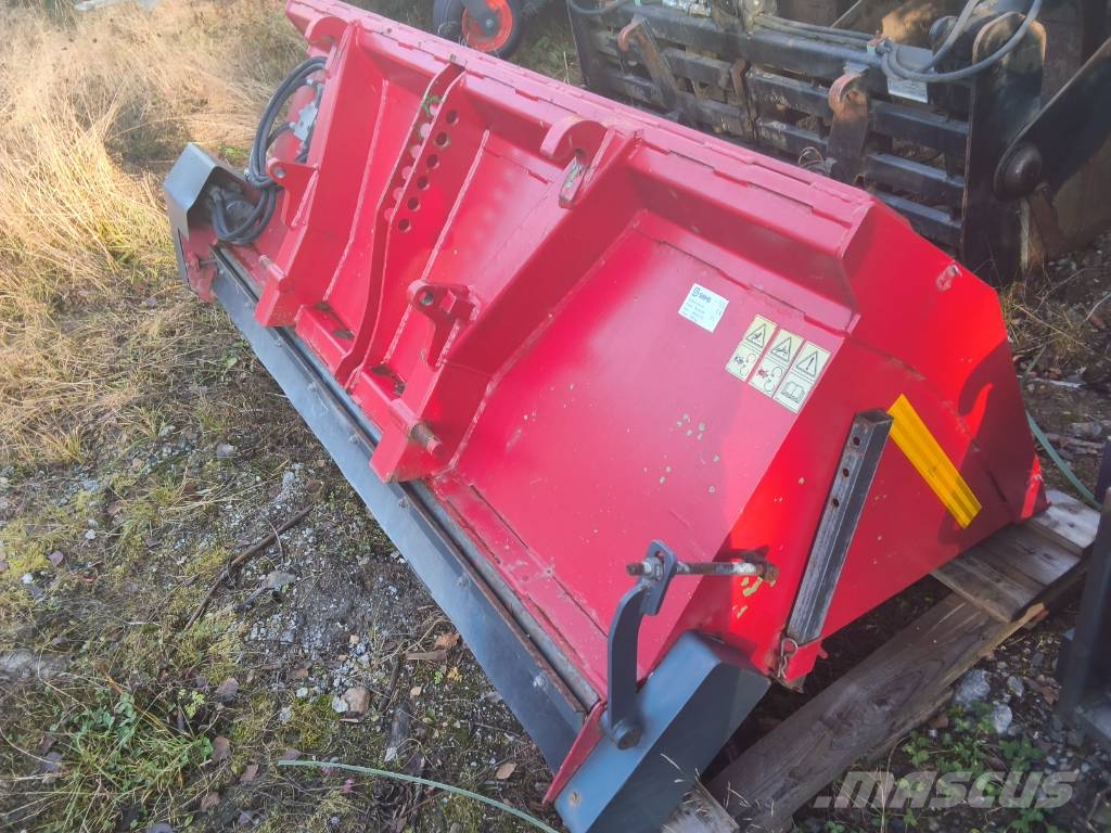 Sami SL 2000 Hiekan- ja suolanlevittimet