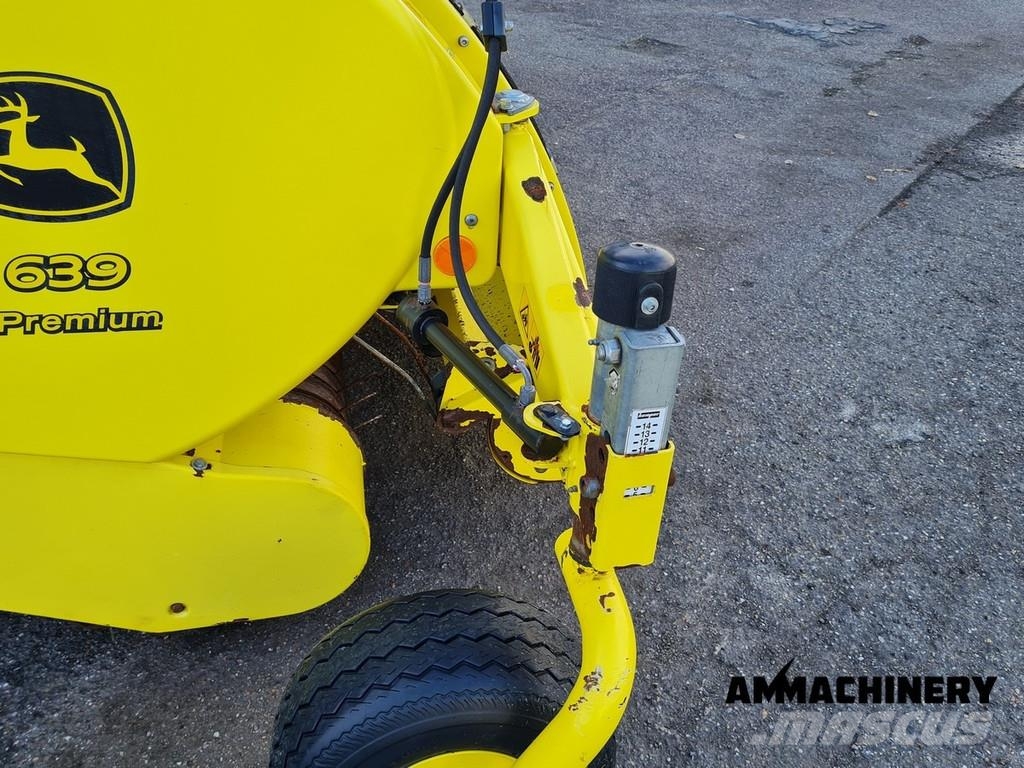 John Deere 9900i including John Deere 639 Premium Μηχανές χορτονομής