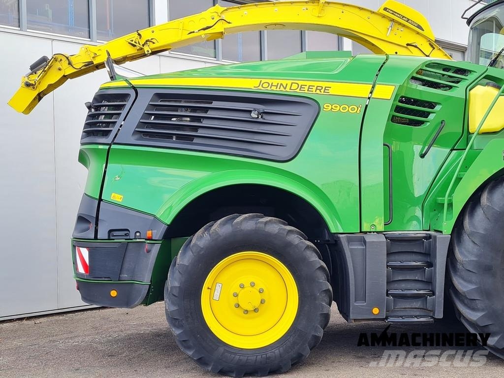 John Deere 9900i including John Deere 639 Premium Μηχανές χορτονομής