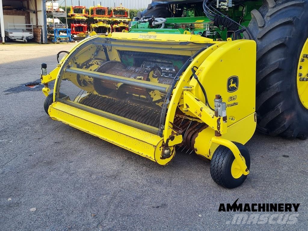 John Deere 9900i including John Deere 639 Premium Μηχανές χορτονομής
