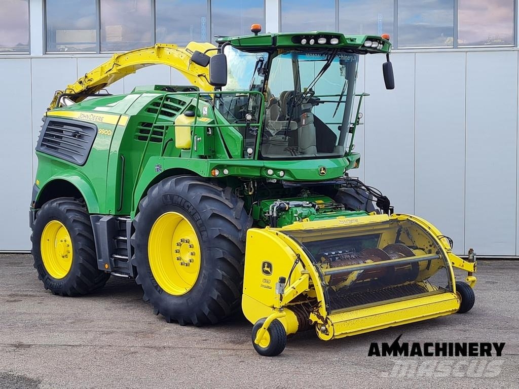 John Deere 9900i including John Deere 639 Premium Μηχανές χορτονομής