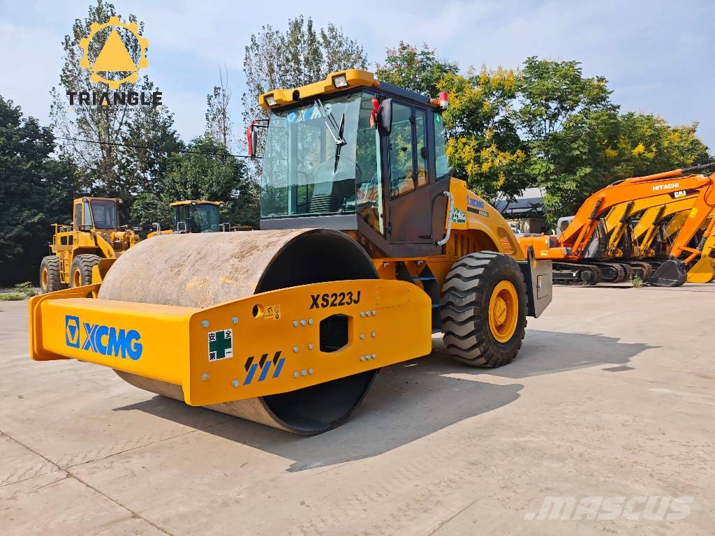 XCMG XS 223 J مداحل أحادية الأسطوانة