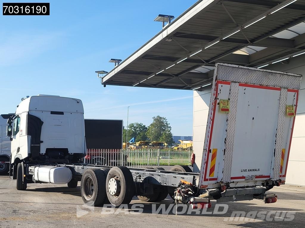 Renault T 380 T 6X2 RHD Standklima Liftachse 2000kg Ladebo Chassis Cab trucks