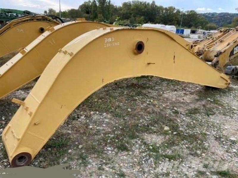 CAT 319 Стрели и рамена