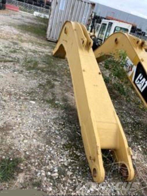 CAT 319 Стрели и рамена