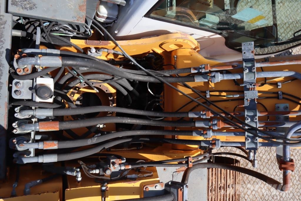 Liebherr R 934 C HDSL Litronic Crawler excavators