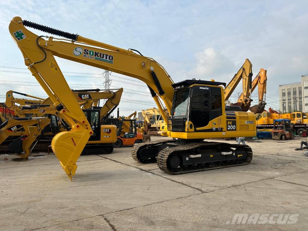 Komatsu PC220-11MO Εκσκαφείς με ερπύστριες