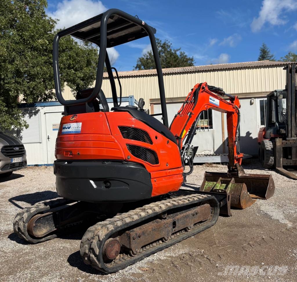 Kubota U 20-3 Mini pelle < 7t