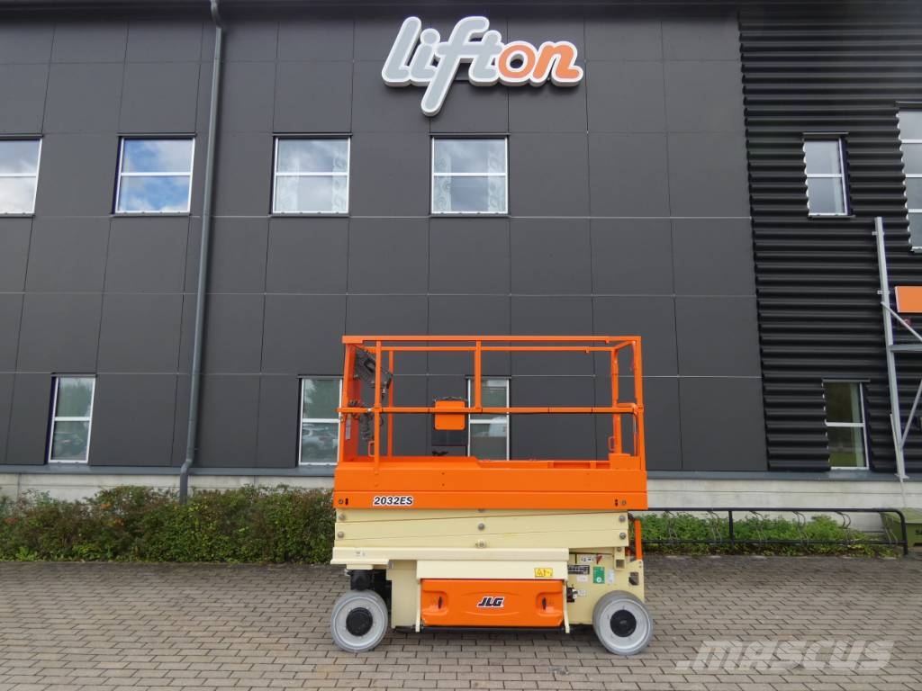 JLG 2032 ES Saxliftar